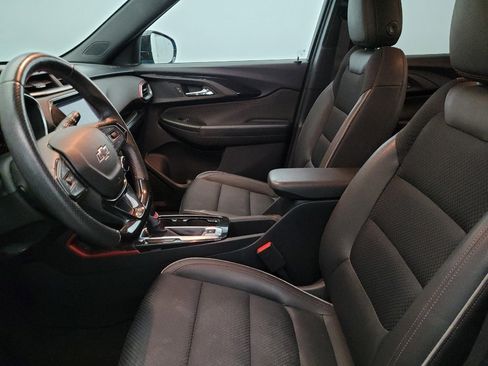 Used 2021 Chevrolet TrailBlazer RS w/ Convenience Package FWD image 17
