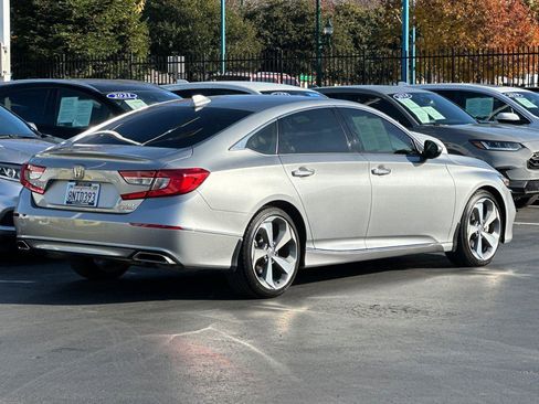 Certified 2020 Honda Accord Touring image 3