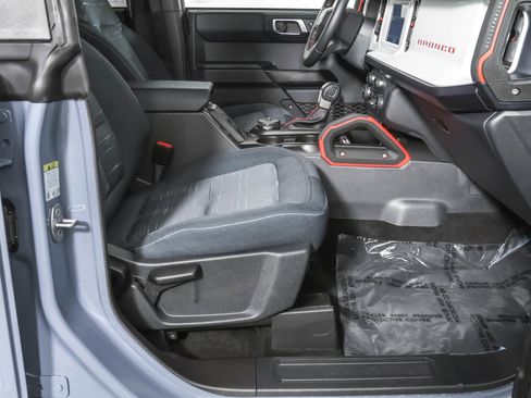 Used 2023 Ford Bronco Heritage Edition image 44