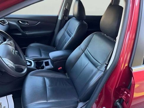 Used 2016 Nissan Rogue S w/ Appearance Package FWD image 8