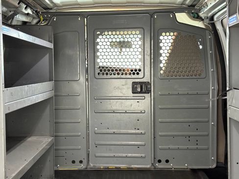 Used 2017 Chevrolet Express 2500 image 74