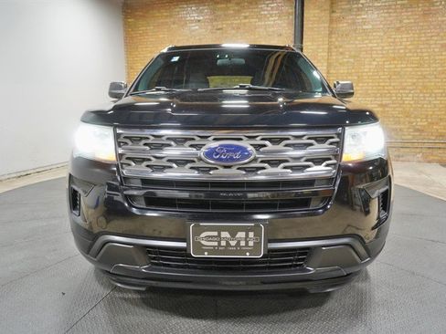 Used 2018 Ford Explorer 4WD w/ Class II Trailer Tow Package image 4