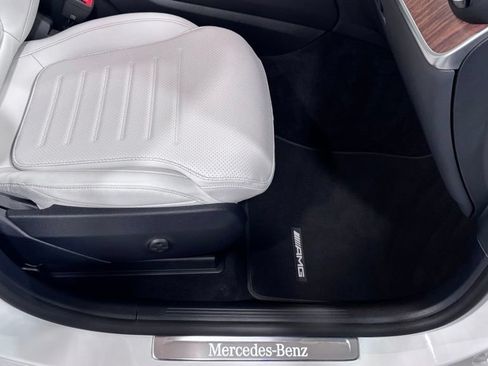 Used 2023 Mercedes-Benz GLC 300 4MATIC image 18