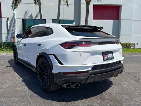 Used 2023 Lamborghini Urus Performante image 14