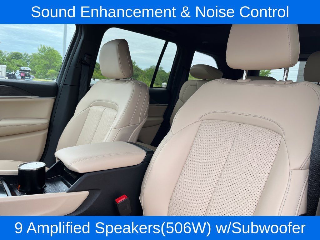 New 2026 Jeep Grand Cherokee Limited w/ Luxury Tech Group II AWD/4WD image 19