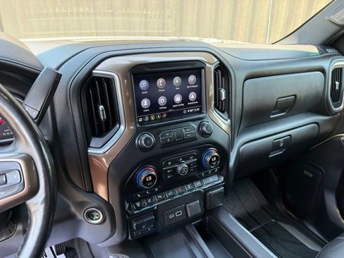 Used 2020 Chevrolet Silverado 3500 High Country w/ Z71 Off-Road Package AWD/4WD image 21