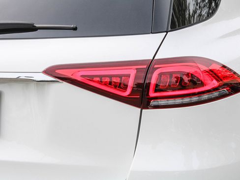 Used 2023 Mercedes-Benz GLE 350 image 7