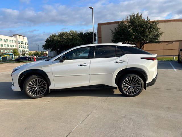 Used 2024 Lexus RZ 450e Premium w/ Accessory Package (2T) AWD/4WD image 7