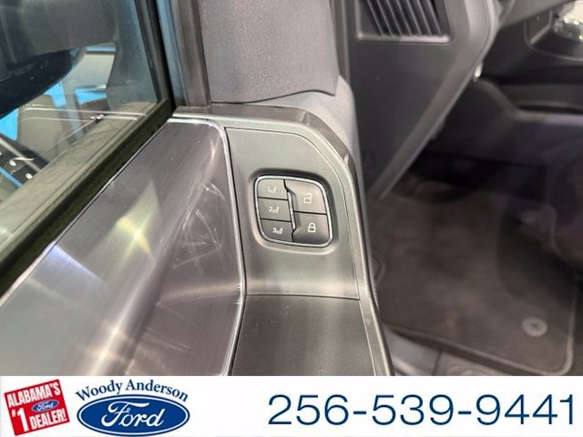 Used 2022 Ford F150 Lariat w/ Equipment Group 502A High AWD/4WD image 22