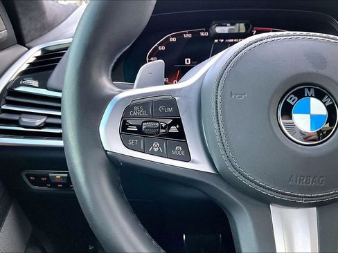 Used 2020 BMW X7 M50i AWD/4WD image 25