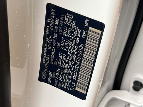 New 2026 Hyundai Tucson Blue SE image 23