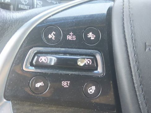 Used 2016 Cadillac Escalade Platinum image 21