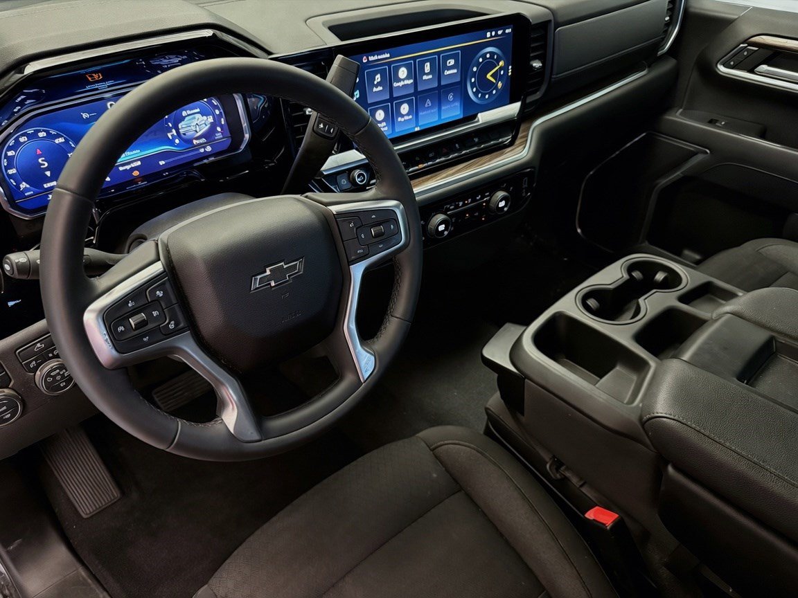 Used 2022 Chevrolet Silverado 1500 RST AWD/4WD image 7