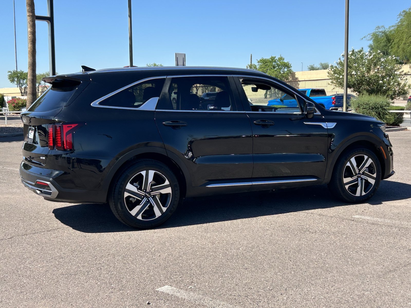 Used 2023 Kia Sorento EX AWD/4WD image 5