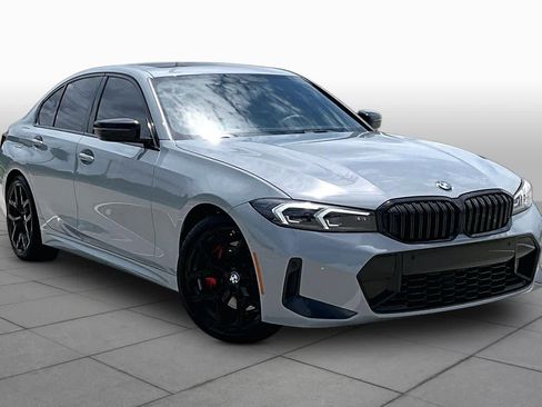 Used 2026 BMW 330i Sedan w/ M Sport Package RWD image 2