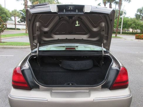 Used 2006 Mercury Grand Marquis LS RWD image 17