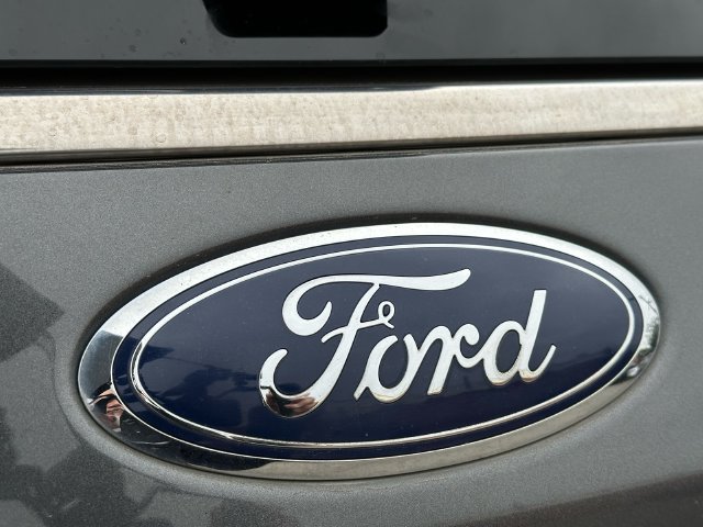 Used 2019 Ford Expedition Limited w/ Equipment Group 302A AWD/4WD image 10