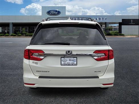 Used 2019 Honda Odyssey Elite image 4