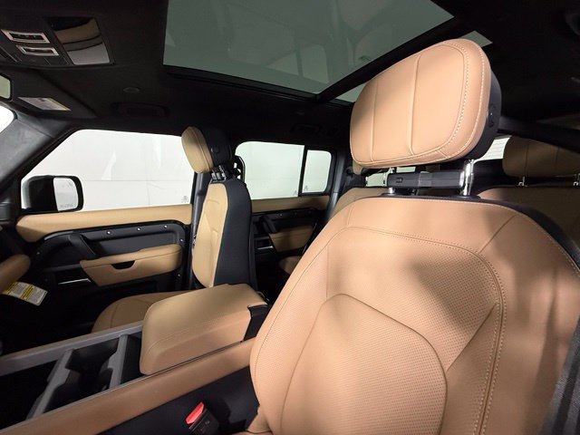 New 2026 Land Rover Defender 130 V8 AWD/4WD image 16