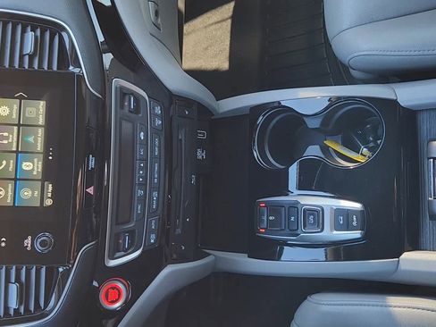 Used 2019 Honda Pilot Touring image 15