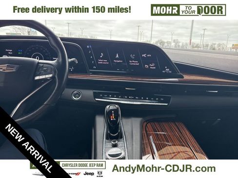 Used 2021 Cadillac Escalade ESV Premium Luxury w/ Driver Assist Tech Package image 20