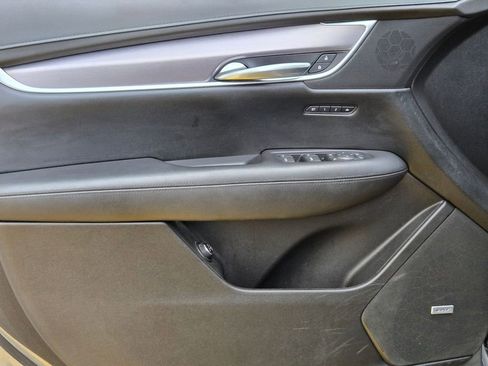 Used 2018 Cadillac XT5 Luxury w/ Driver Awareness Package image 24