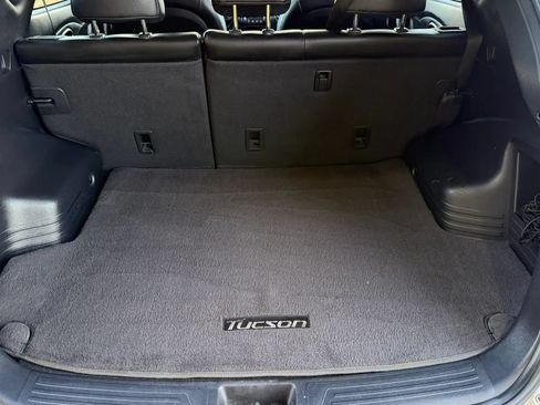 Used 2010 Hyundai Tucson GLS w/ Popular Equipment Pkg 2 FWD image 20