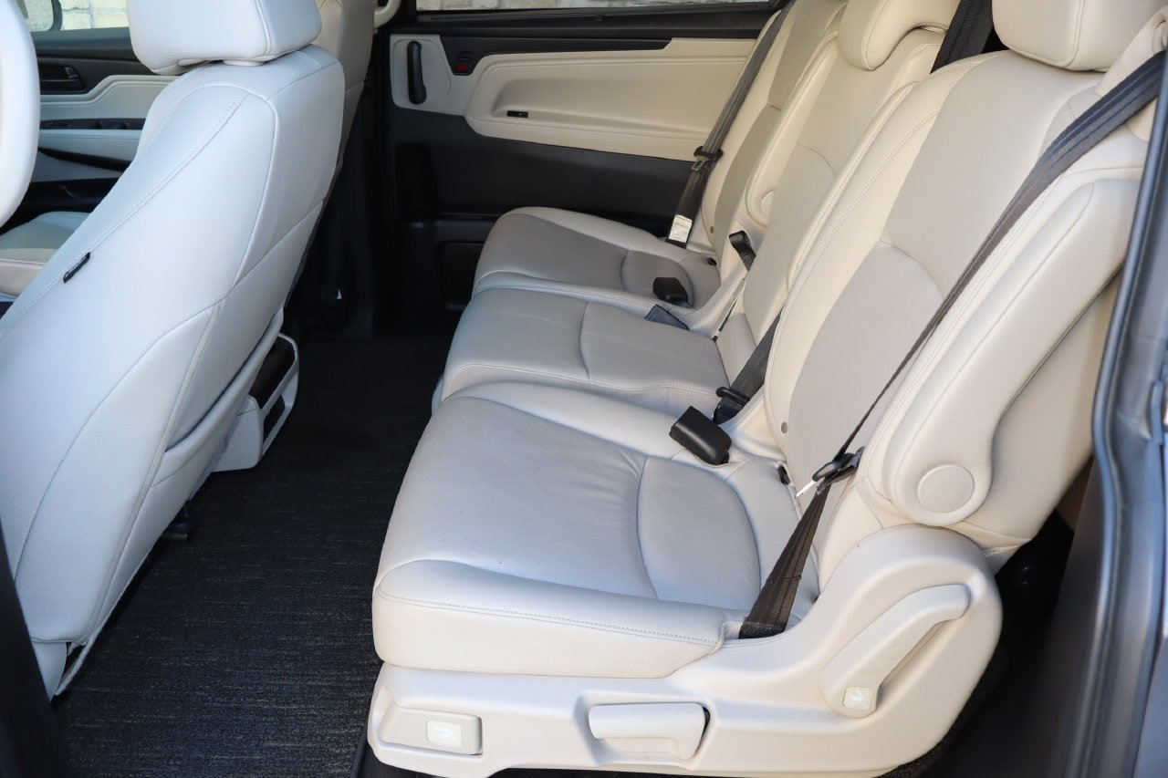 Used 2025 Honda Odyssey EX-L image 6