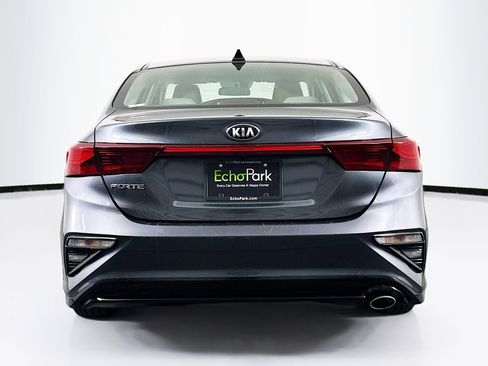 Used 2019 Kia Forte LXS FWD image 7