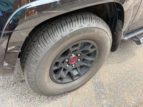 Used 2023 Toyota 4Runner TRD Off-Road Premium w/ Off Road Premium Plus Package AWD/4WD image 7