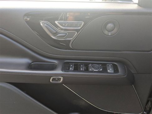Used 2023 Lincoln Aviator Reserve image 14