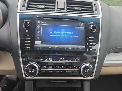 Used 2018 Subaru Outback 2.5i Premium AWD/4WD image 17