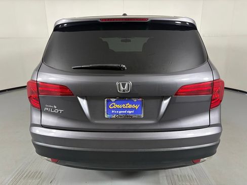 Used 2017 Honda Pilot EX image 7