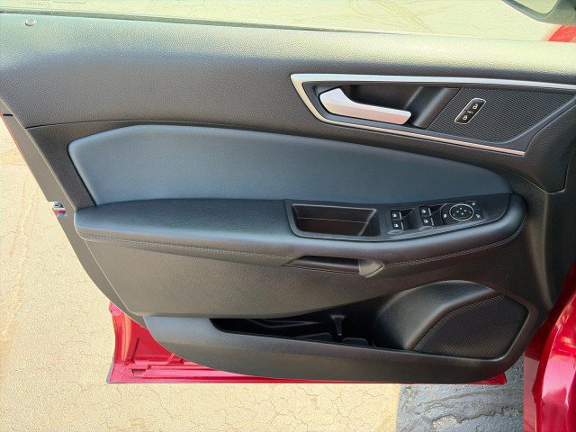 Used 2024 Ford Edge SEL w/ Sport Appearance Package AWD/4WD image 12