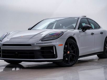 New 2026 Porsche Panamera 4