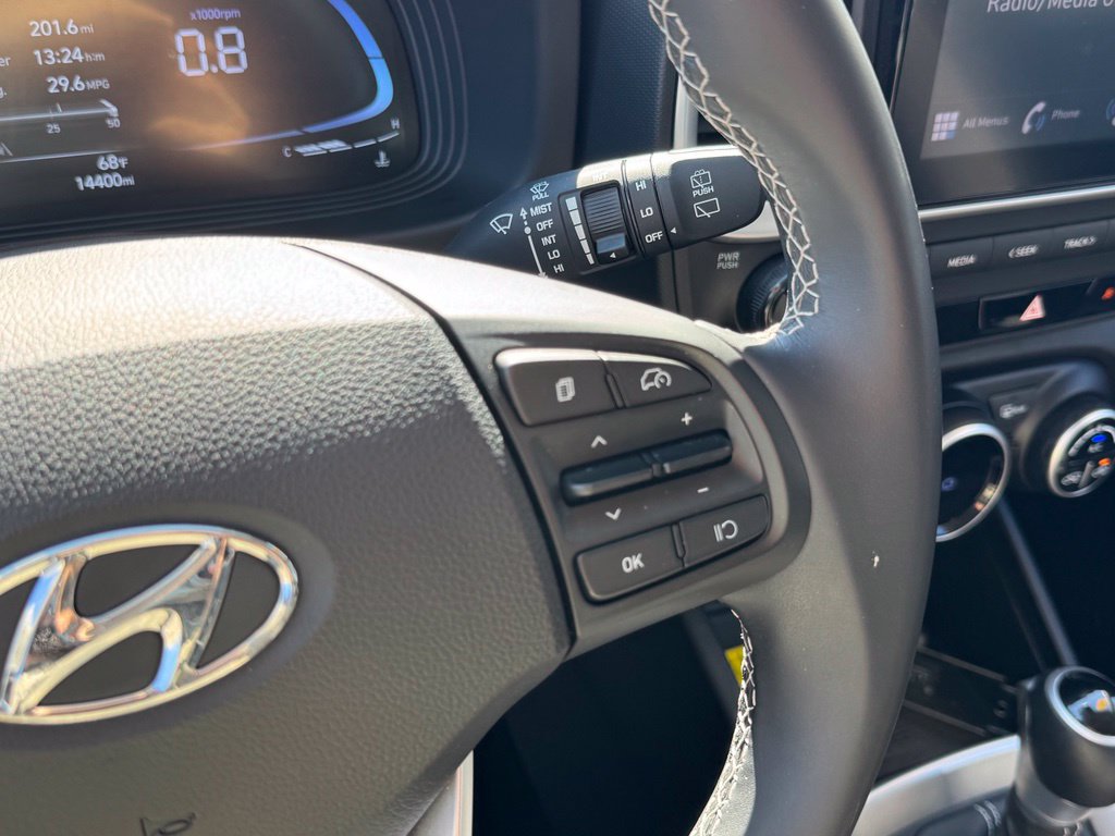 Used 2024 Hyundai Venue SEL FWD image 38