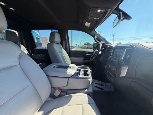 Used 2022 Chevrolet Silverado 2500 LTZ AWD/4WD image 15