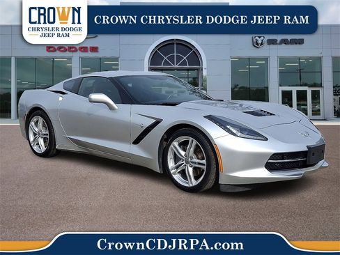 Used 2017 Chevrolet Corvette Stingray Coupe w/ 3LT Preferred Equipment Group image 1