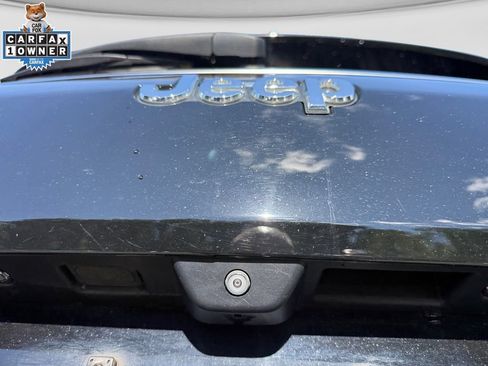Used 2022 Jeep Grand Cherokee L Limited AWD/4WD image 19