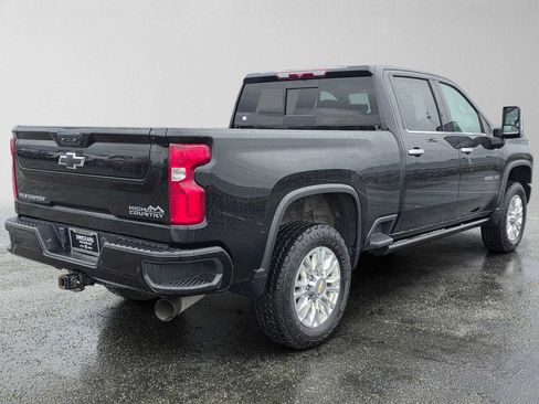 Certified 2023 Chevrolet Silverado 2500 High Country AWD/4WD image 3