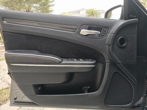 Used 2012 Chrysler 300 SRT8 w/ 19-Premium Speaker Group image 77