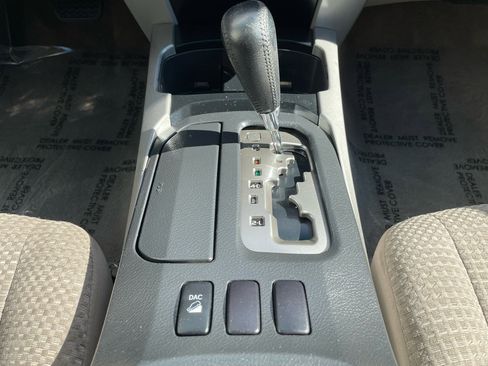 Used 2005 Toyota 4Runner SR5 image 29