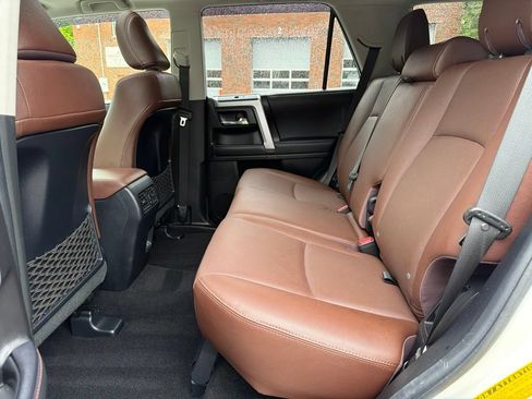 Used 2022 Toyota 4Runner Limited AWD/4WD image 29