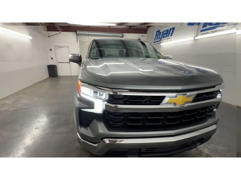 Used 2026 Chevrolet Silverado 1500 LT w/ Protection Package RWD image 3