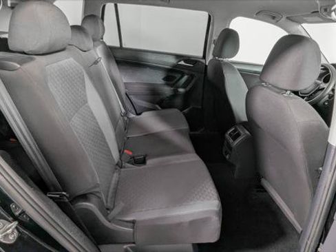 Used 2018 Volkswagen Tiguan S FWD image 22