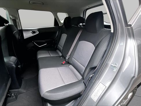 Used 2024 Kia Soul LX w/ Option Group 015 FWD image 21