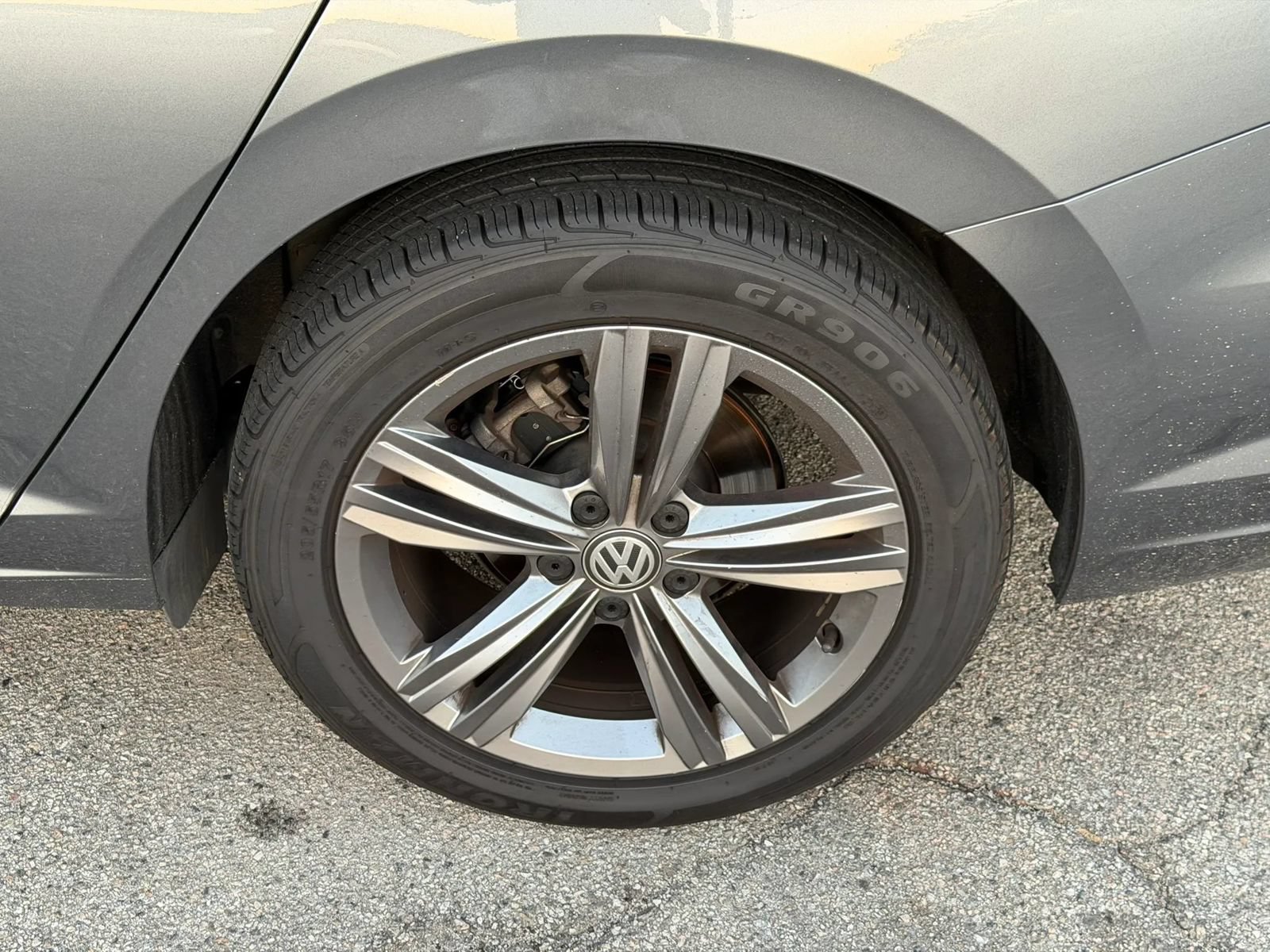 Used 2019 Volkswagen Jetta R-Line FWD image 35