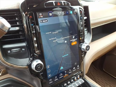 Used 2024 RAM 3500 Limited image 28