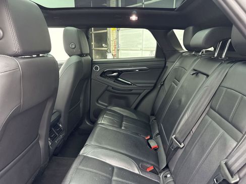 Used 2022 Land Rover Range Rover Evoque R-Dynamic S image 31