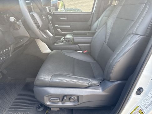 Used 2025 Toyota Tundra SR5 w/ SR5 Premium Package AWD/4WD image 9